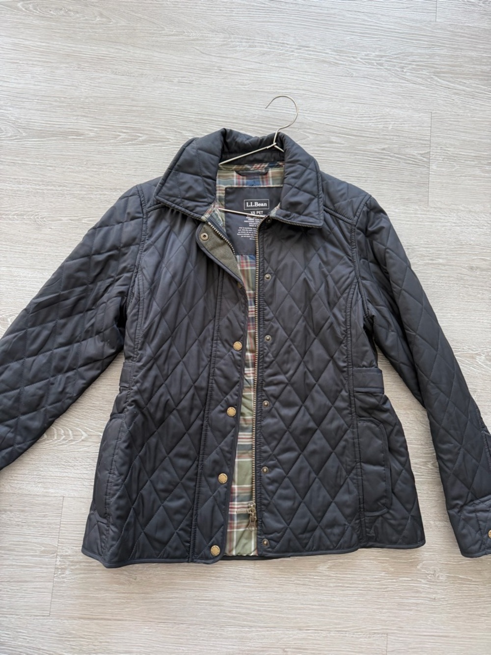 L.L. Bean Women's Quilted Puffer Jacket in Black